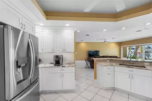 11260 5th St E, Treasure Island, FL 33706 - Photo 29