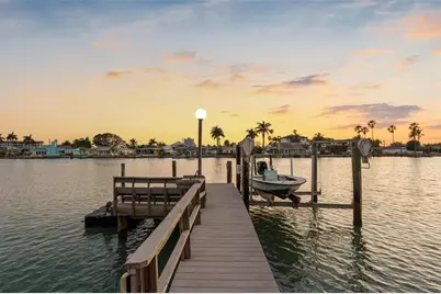 11260 5th Street E, Treasure Island, FL 33706 - Photo 13
