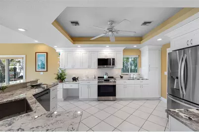 11260 5th Street E, Treasure Island, FL 33706 - Photo 25