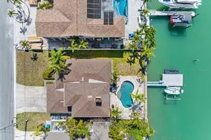 11260 5th St E, Treasure Island, FL 33706 - Photo 9