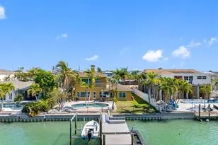 11260 5th St E, Treasure Island, FL 33706 - Photo 5