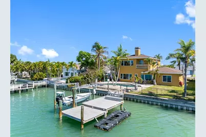 11260 5th Street E, Treasure Island, FL 33706 - Photo 59