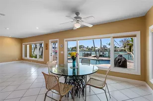 11260 5th St E, Treasure Island, FL 33706 - Photo 21