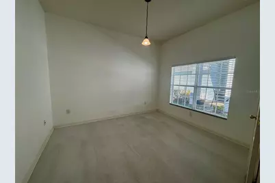 31819 Blythewood Way, Wesley Chapel, FL 33543 - Photo 11