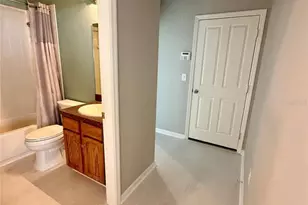 31819 Blythewood Way, Wesley Chapel, FL 33543 - Photo 17