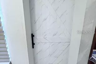 10004 Memorial Hwy, Tampa, FL 33615 - Photo 19