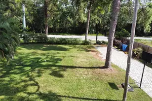 10004 Memorial Hwy, Tampa, FL 33615 - Photo 5