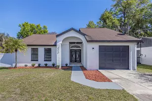 8315 N Temple Pl, Tampa, FL 33617 - Photo 1