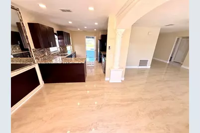 9026 Dixiana Villa Cir, Tampa, FL 33635 - Photo 13