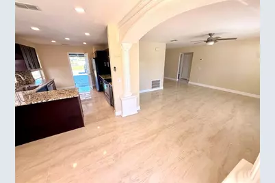 9026 Dixiana Villa Cir, Tampa, FL 33635 - Photo 11