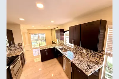 9026 Dixiana Villa Cir, Tampa, FL 33635 - Photo 15