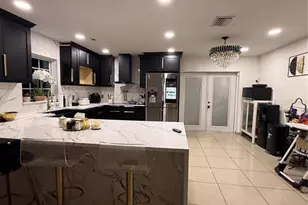 1305 E Louise Ave, Tampa, FL 33603 - Photo 9