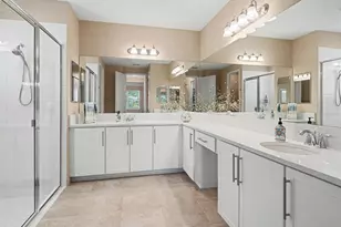 15576 Santa Pola Dr, Wimauma, FL 33598 - Photo 13