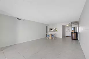 19111 Vista Bay Dr, Indian Shores, FL 33785 - Photo 21