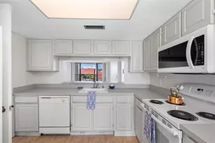 19111 Vista Bay Dr, Indian Shores, FL 33785 - Photo 25