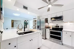 6170 7th Ave N, Saint Petersburg, FL 33710 - Photo 7