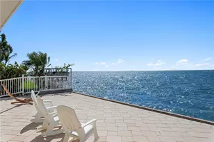 2970 68th Ave S, Saint Petersburg, FL 33712 - Photo 9