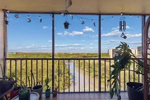 900 Cove Cay Dr, Clearwater, FL 33760 - Photo 27