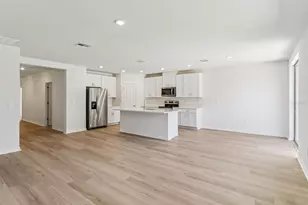 7637 Satterfield Ter, Parrish, FL 34219 - Photo 3