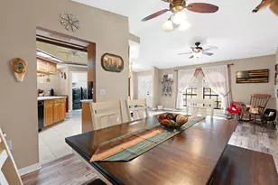 2550 Roslyn Ln, Lakeland, FL 33812 - Photo 11