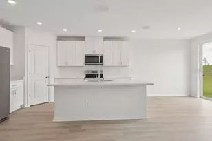 12562 Hourglass Wy, Dade City, FL 33525 - Photo 3