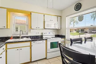 6608 Auburn Ave, Bradenton, FL 34207 - Photo 13