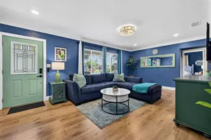 2530 51st St N, Saint Petersburg, FL 33710 - Photo 5