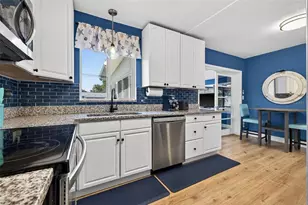 2530 51st St N, Saint Petersburg, FL 33710 - Photo 11