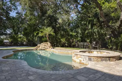 318 Rafael Boulevard NE, Saint Petersburg, FL 33704 - Photo 37