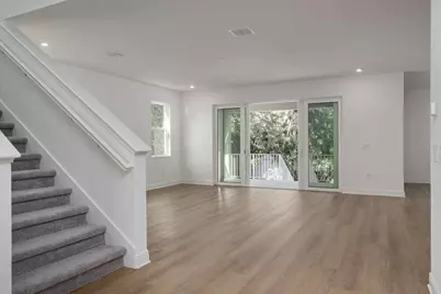 318 Rafael Boulevard NE, Saint Petersburg, FL 33704 - Photo 5