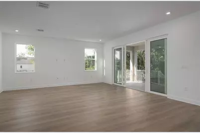 318 Rafael Boulevard NE, Saint Petersburg, FL 33704 - Photo 13