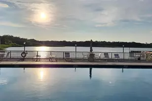 2070 Lakeview Dr, Clearwater, FL 33763 - Photo 29