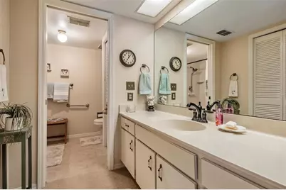 2070 Lakeview Drive #204, Clearwater, FL 33763 - Photo 17