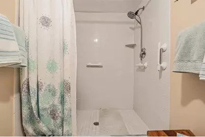 2070 Lakeview Drive #204, Clearwater, FL 33763 - Photo 19