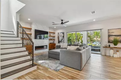 4835 W Bay Villa Avenue, Tampa, FL 33611 - Photo 13