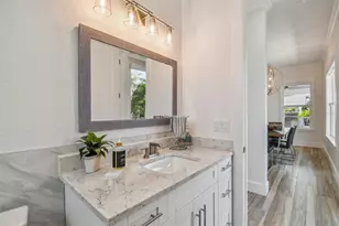 4835 W Bay Villa Ave, Tampa, FL 33611 - Photo 29
