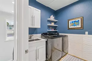 4835 W Bay Villa Ave, Tampa, FL 33611 - Photo 31