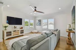 4835 W Bay Villa Ave, Tampa, FL 33611 - Photo 39