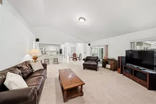 12804 Wallingford Dr, Tampa, FL 33624 - Photo 17