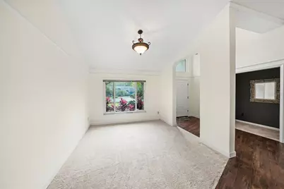 12804 Wallingford Drive, Tampa, FL 33624 - Photo 9
