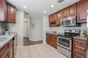2501 W Gray St, Tampa, FL 33609 - Photo 15