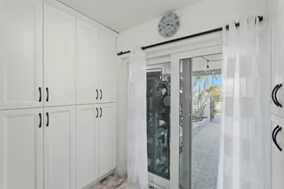 573 Boca Ciega Point Boulevard N, Saint Petersburg, FL 33708 - Photo 21