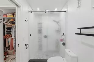 573 Boca Ciega Point Blvd N, Saint Petersburg, FL 33708 - Photo 19