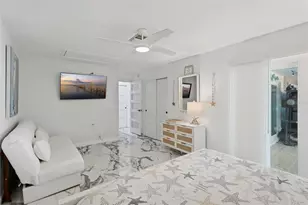 573 Boca Ciega Point Blvd N, Saint Petersburg, FL 33708 - Photo 17