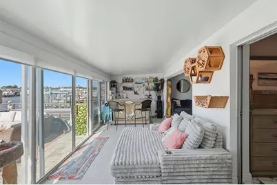 573 Boca Ciega Point Boulevard N, Saint Petersburg, FL 33708 - Photo 7