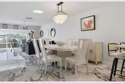 573 Boca Ciega Point Boulevard N, Saint Petersburg, FL 33708 - Photo 11