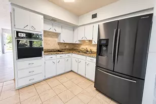 2330 Ecuadorian Way, Clearwater, FL 33763 - Photo 13