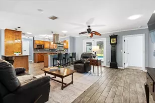 3911 24th Ave W, Bradenton, FL 34205 - Photo 7