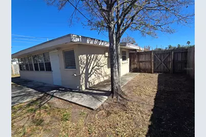 711 9th Street NW, Largo, FL 33770 - Photo 19