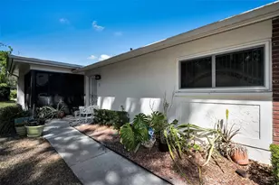 1121 Queen Anne Dr, Palm Harbor, FL 34684 - Photo 9